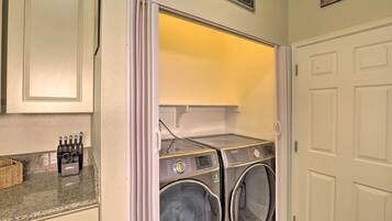 Casa (3 Bedrooms) | Interior