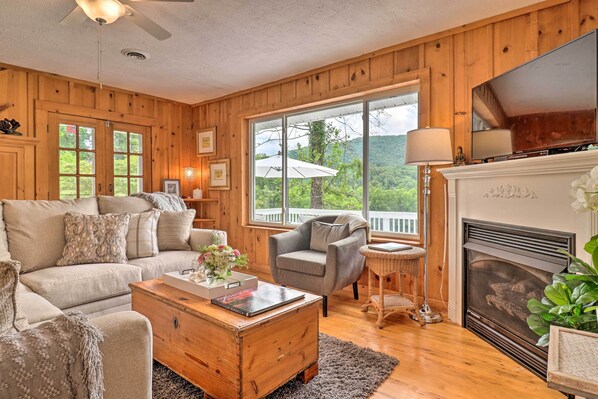 House (2 Bedrooms) | Front of property - Candler Cabin w/ Deck & Mount Pisgah Views! (Candler)