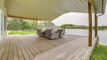 Cottage (3 Bedrooms) | Front of property