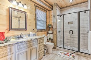 House (2 Bedrooms) | Bathroom
