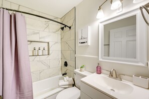 Huis (2 Bedrooms) | Badkamer