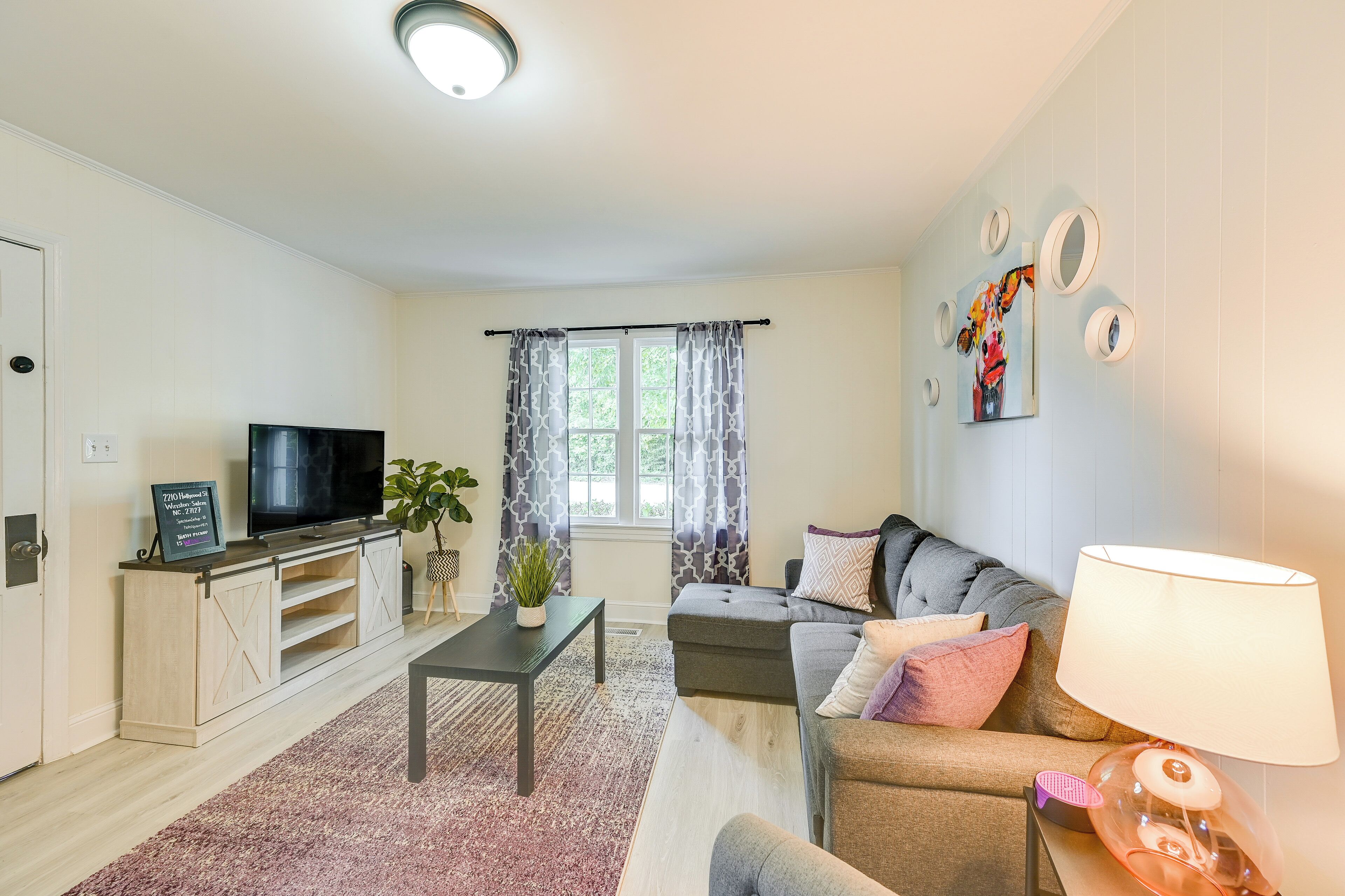 House (2 Bedrooms) | Interior