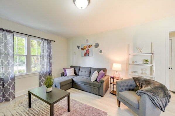 Huis (2 Bedrooms) | Woonruimte | Een televisie