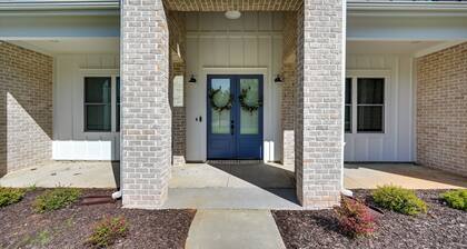Clemson Home Near Memorial Stadium, Lake Hartwell!