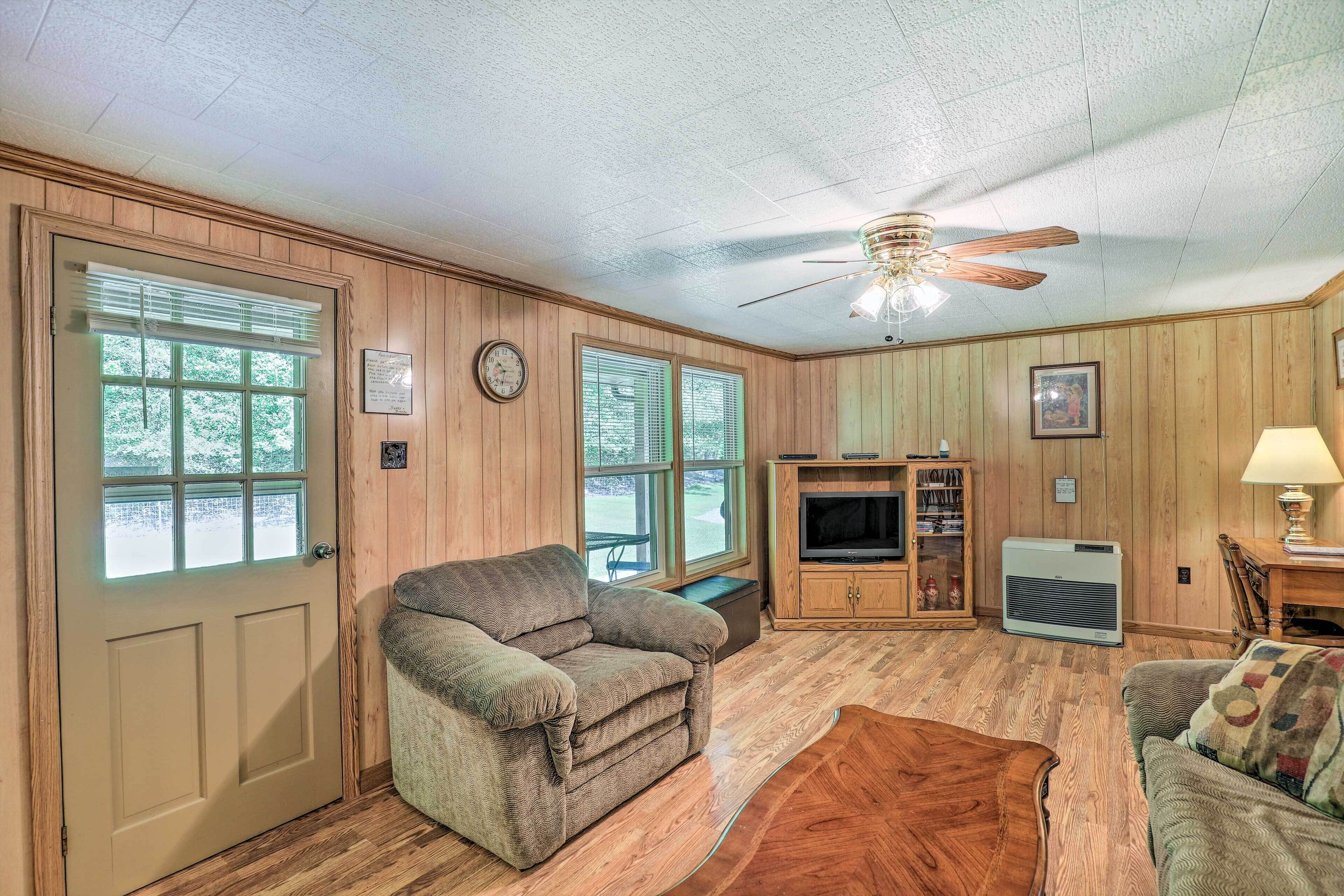 House (2 Bedrooms) | Interior