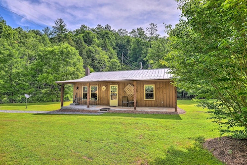 Bonfires & Bbqs! Creekside Retreat in Marshall