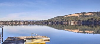 Luxurious Liberty Lake Hideaway w/ Hot Tub!