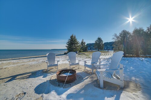 St. Ignace Cottage w/ Deck & Beach on Lake Huron!