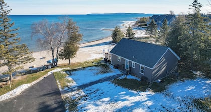 St. Ignace Cottage w/ Deck & Beach on Lake Huron!