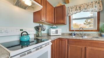 Cottage (3 Bedrooms) | Interior