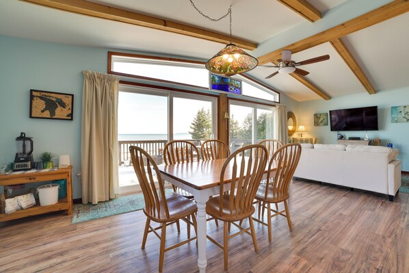 Cottage (3 Bedrooms) | Interior