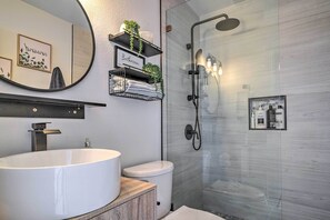 Shower - Tennis Club Resort Condo w/ Pools, Hot Tubs! (Palm Desert)