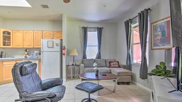 Apartment (1 Bedroom) | Interior