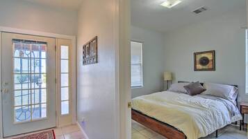 Apartment (1 Bedroom) | Interior