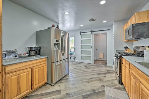 Stylish Basecamp 6850' Near Downtown Williams!