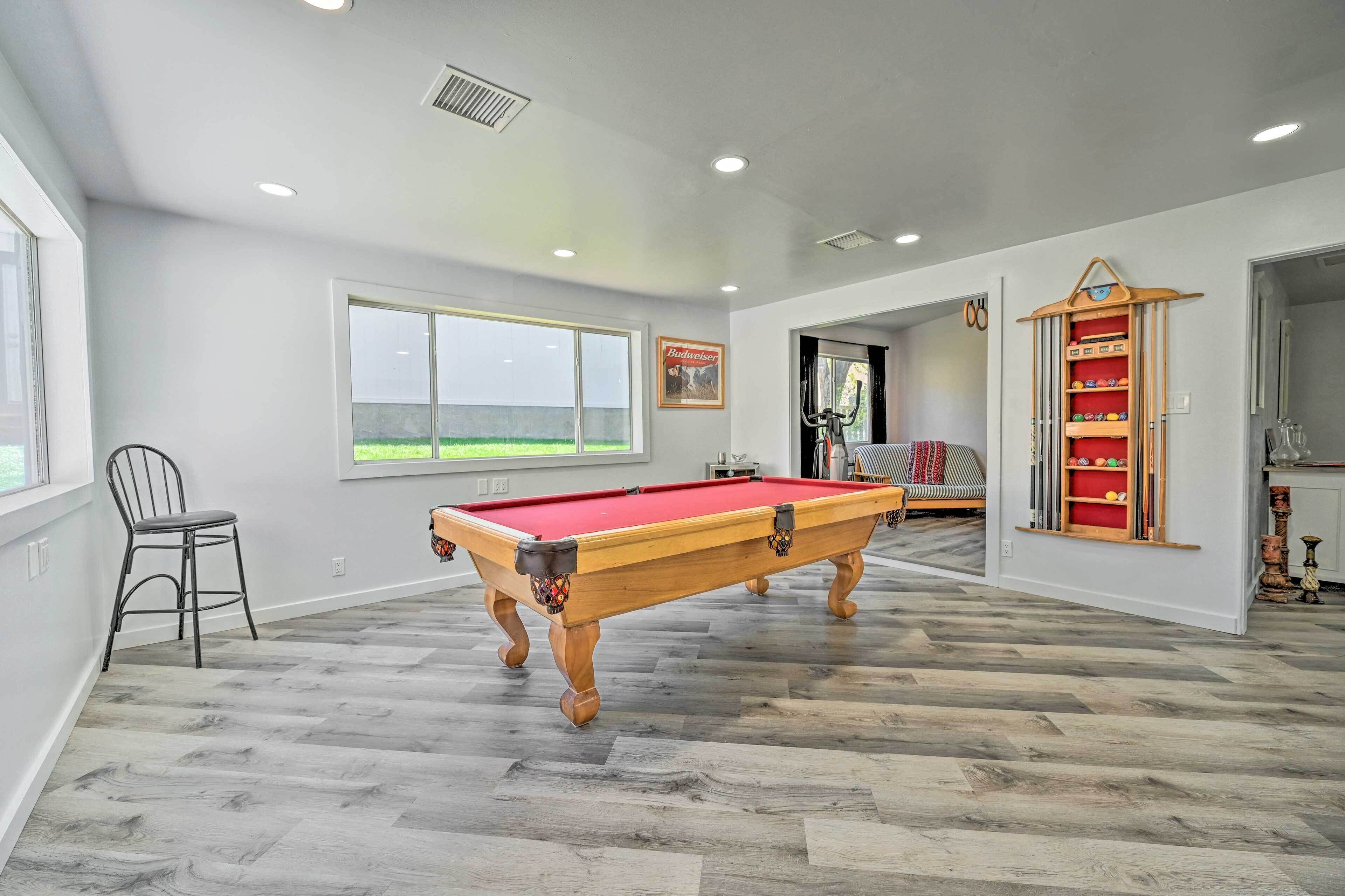 House (5 Bedrooms) | Interior