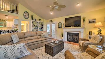 House (4 Bedrooms) | Interior