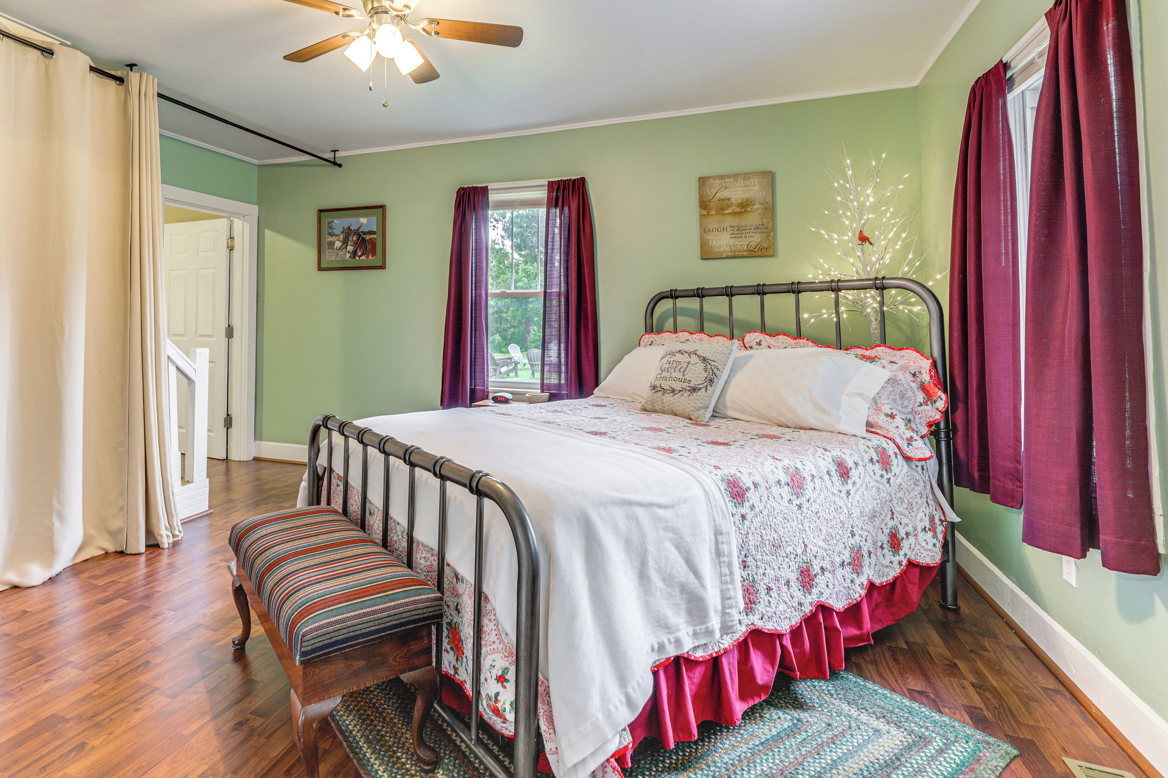 House (2 Bedrooms) | Interior