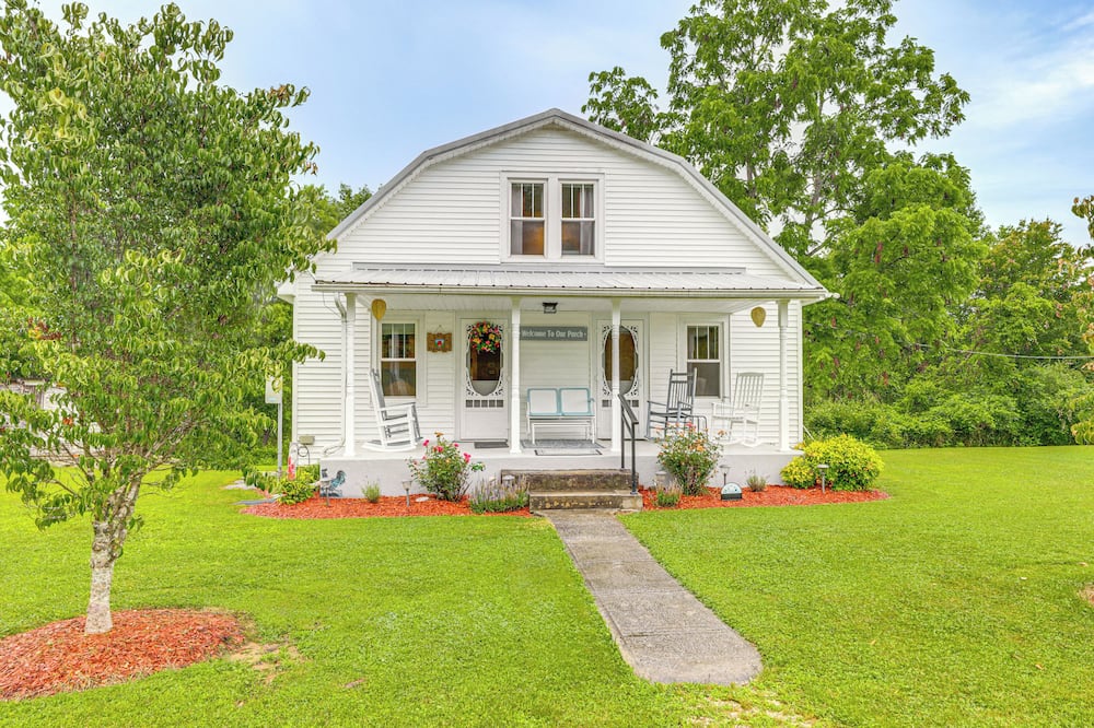 'grandma's Farm House' on 125 Acres w/ Fire Pit! - Vada, KY