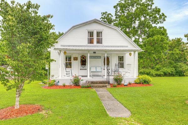 House (2 Bedrooms) | Front of property
