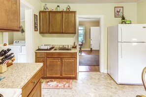 House (2 Bedrooms) | Bahagian dalam