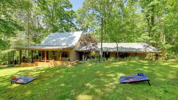 House (2 Bedrooms) | Front of property