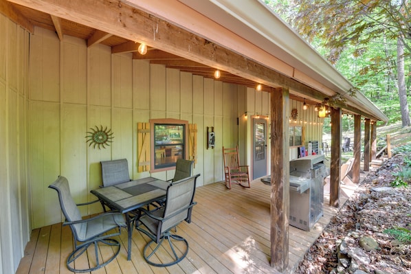House (2 Bedrooms) | Interior - Fire Pit + Yard Games: Cosby Cabin Hideaway! (Cosby)