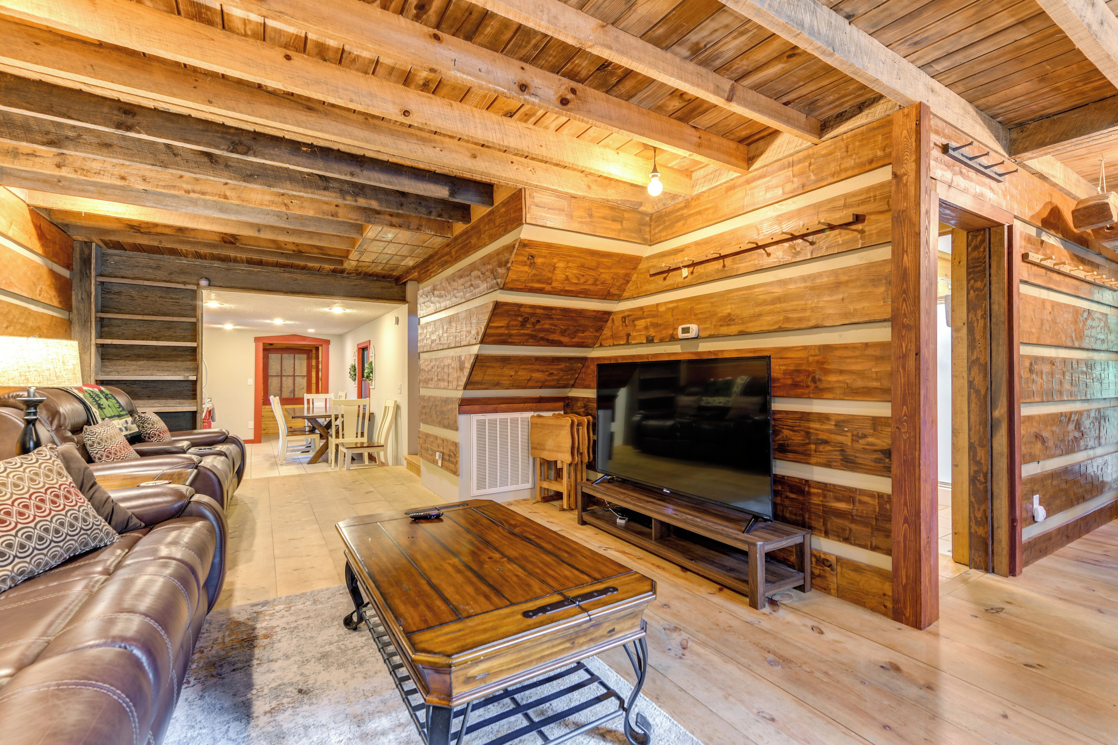 House (2 Bedrooms) | Interior