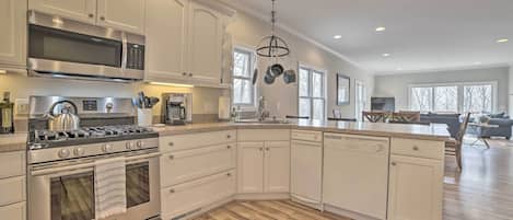 House (3 Bedrooms) | Interior