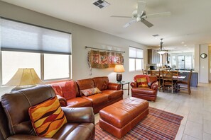 Ferienhaus (3 Bedrooms) | Wohnbereich | Fernseher