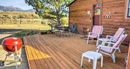 Emigrant Cabin on 10 Acres w/ BBQ & Peaceful Views