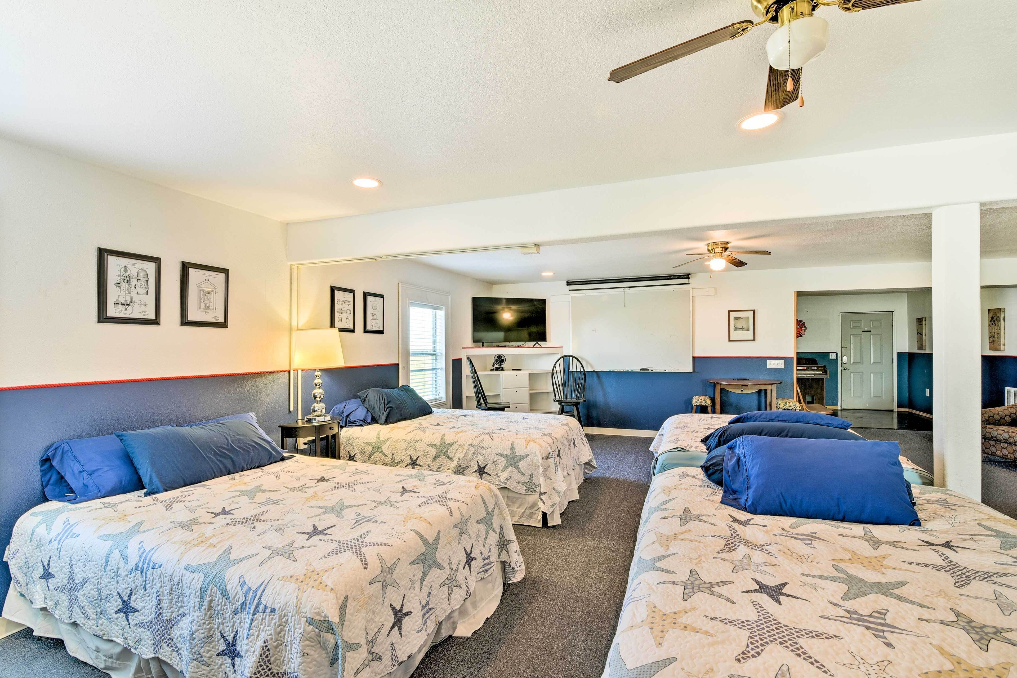 Villa (3 Bedrooms) | 3 bedrooms, bed sheets