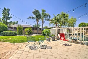 House (5 Bedrooms) | Interior - Pool Table, Yard & Grill: Luxe Queen Creek Escape (Queen Creek)