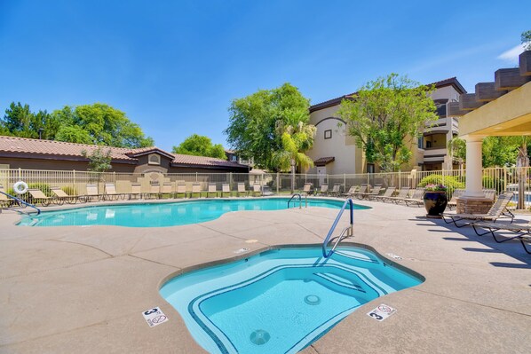 Apartment (3 Bedrooms) | Front of property