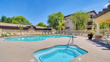 Apartment (3 Bedrooms) | Pool