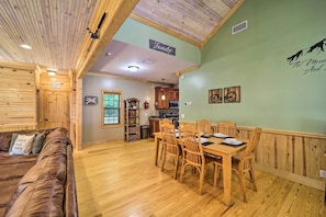 House (3 Bedrooms) | Interior
