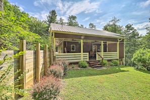 House (3 Bedrooms) | Interior - 10 Mi to Grandfather Mountain: 'wolfe Creek Cabin' (Newland)