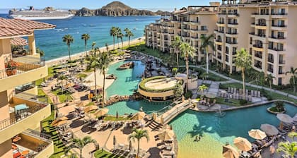 Cabo San Lucas Villa w/ Resort Amenities!