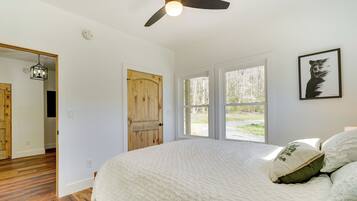 House (1 Bedroom) | Interior