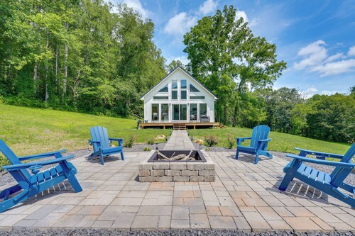Modern Appalachian Vacation Rental w/ River Access