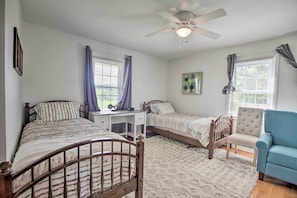 4 間臥室、免費搖籃/嬰兒床、床單