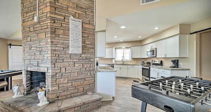 3 Mi to Lake Havasu: Family Home w/ Game Room