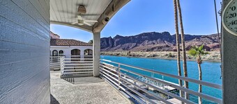 Spacious Parker House on the Colorado River!