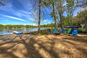 Cottage (3 Bedrooms) | Interior - Lakefront Branch Cottage w/ Dock, Kayaks & Grill! (Branch)