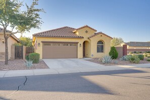 House (3 Bedrooms) | Interior - Glendale Home Near Westgate Entertainment District (Glendale)