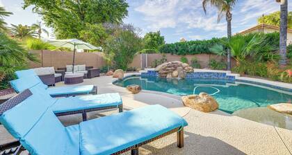 Saltwater Pool & Grill: Tempe Retreat!