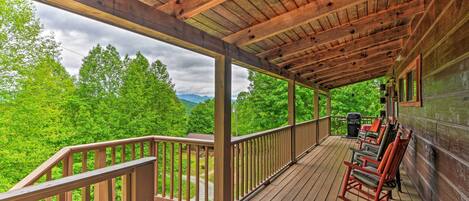 House (3 Bedrooms) | Front of property