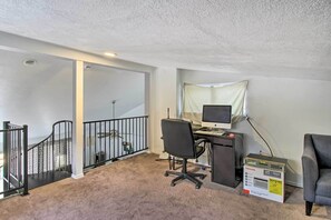 House (3 Bedrooms) | Interior - Lake View Home w/ Grill: Hike, Boat, Relax! (Kelseyville)