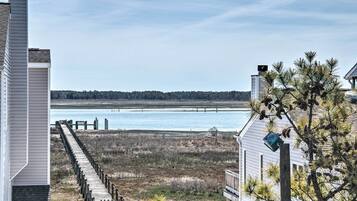 Apartment (2 Bedrooms) | Front of property
