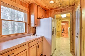 House (2 Bedrooms) | Interior - Breathtaking Mountain Views: Cullowhee Cabin! (Cullowhee)